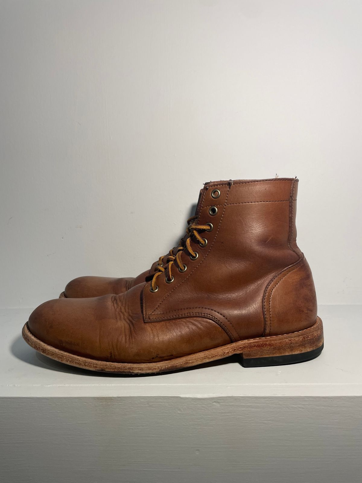 Photo by bawls on April 4, 2024 of the Oak Street Bootmakers Trench Boot in Horween Natural Chromexcel.