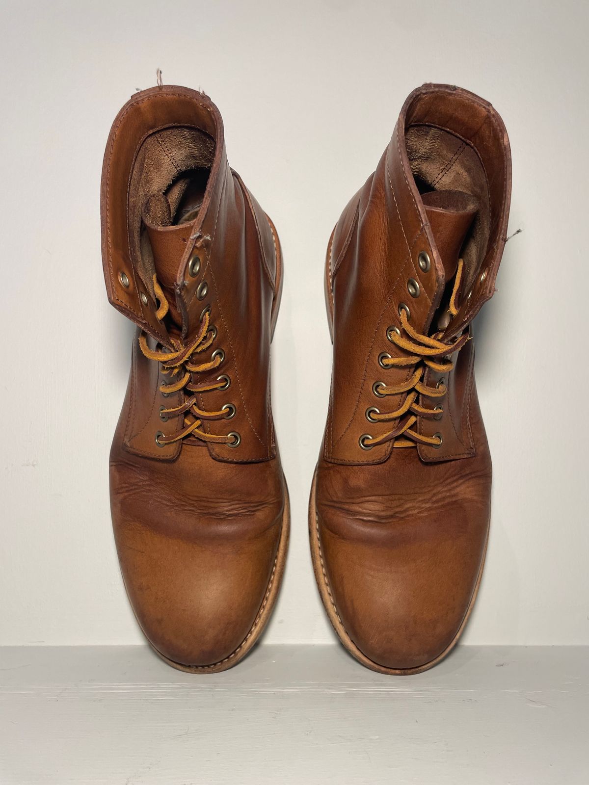 Photo by bawls on April 4, 2024 of the Oak Street Bootmakers Trench Boot in Horween Natural Chromexcel.