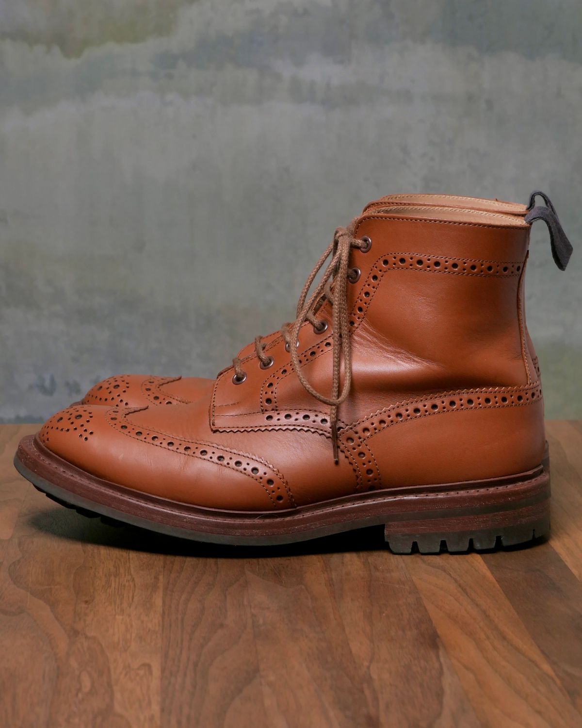 Photo by vubui on January 5, 2025 of the Tricker's Malton Country Boot in C-Shade Tan.