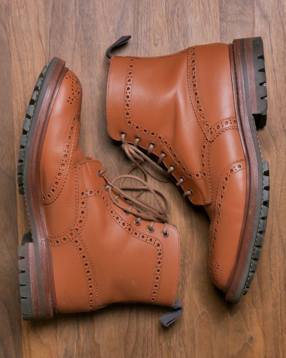 Photo by vubui on January 5, 2025 of the Tricker's Malton Country Boot in C-Shade Tan.