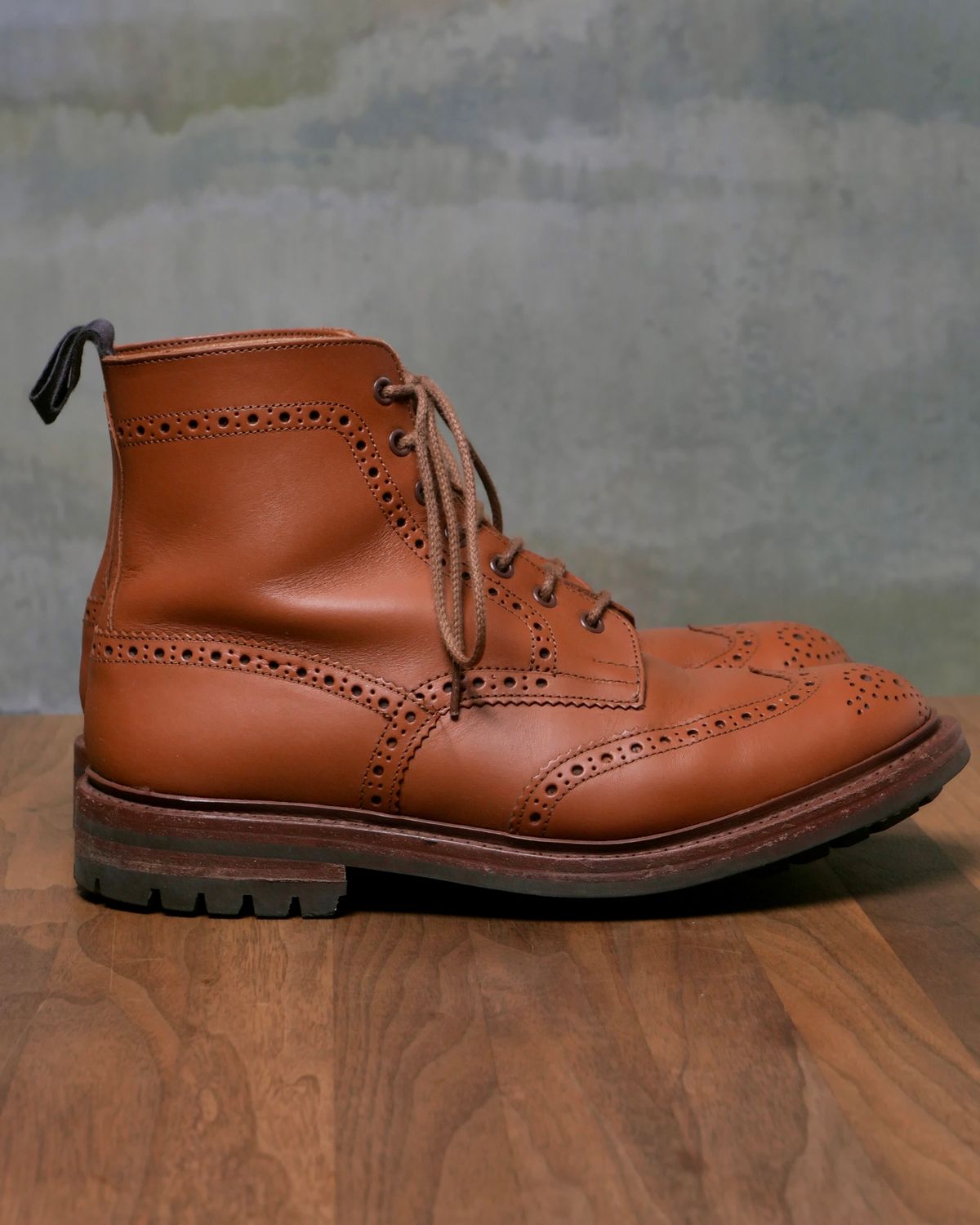 Photo by vubui on January 5, 2025 of the Tricker's Malton Country Boot in C-Shade Tan.