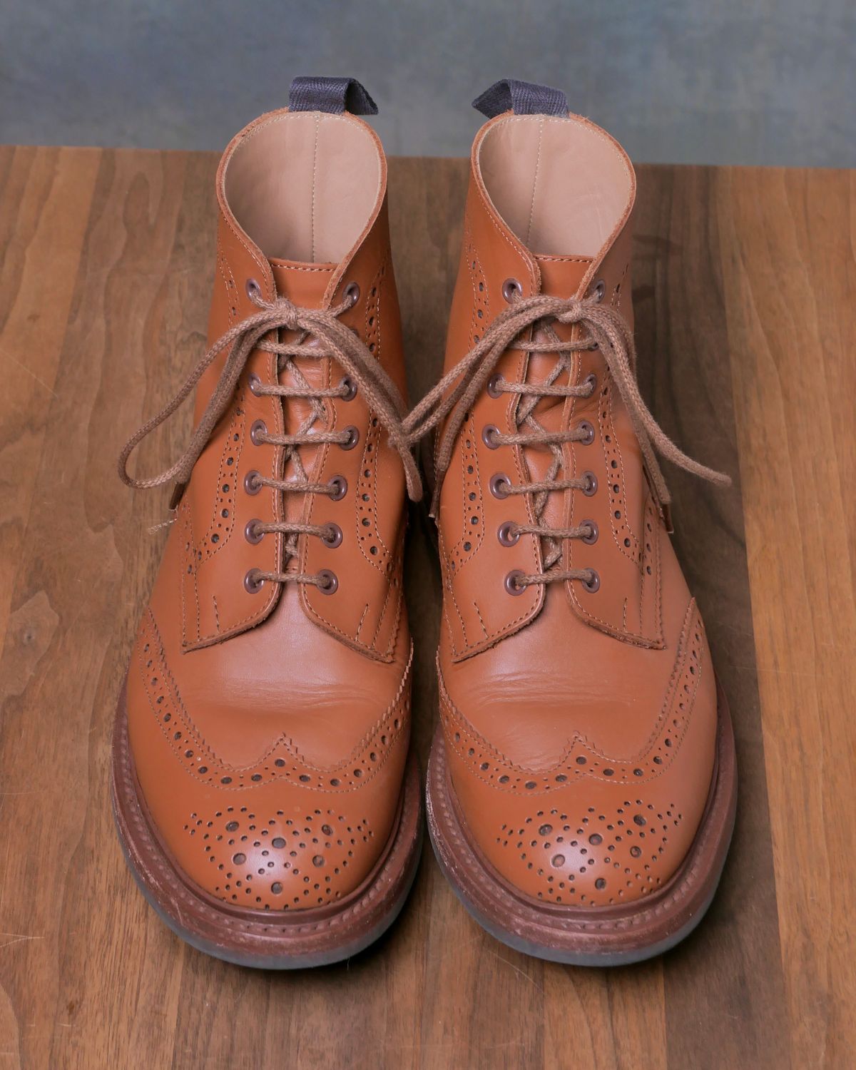 Photo by vubui on January 5, 2025 of the Tricker's Malton Country Boot in C-Shade Tan.