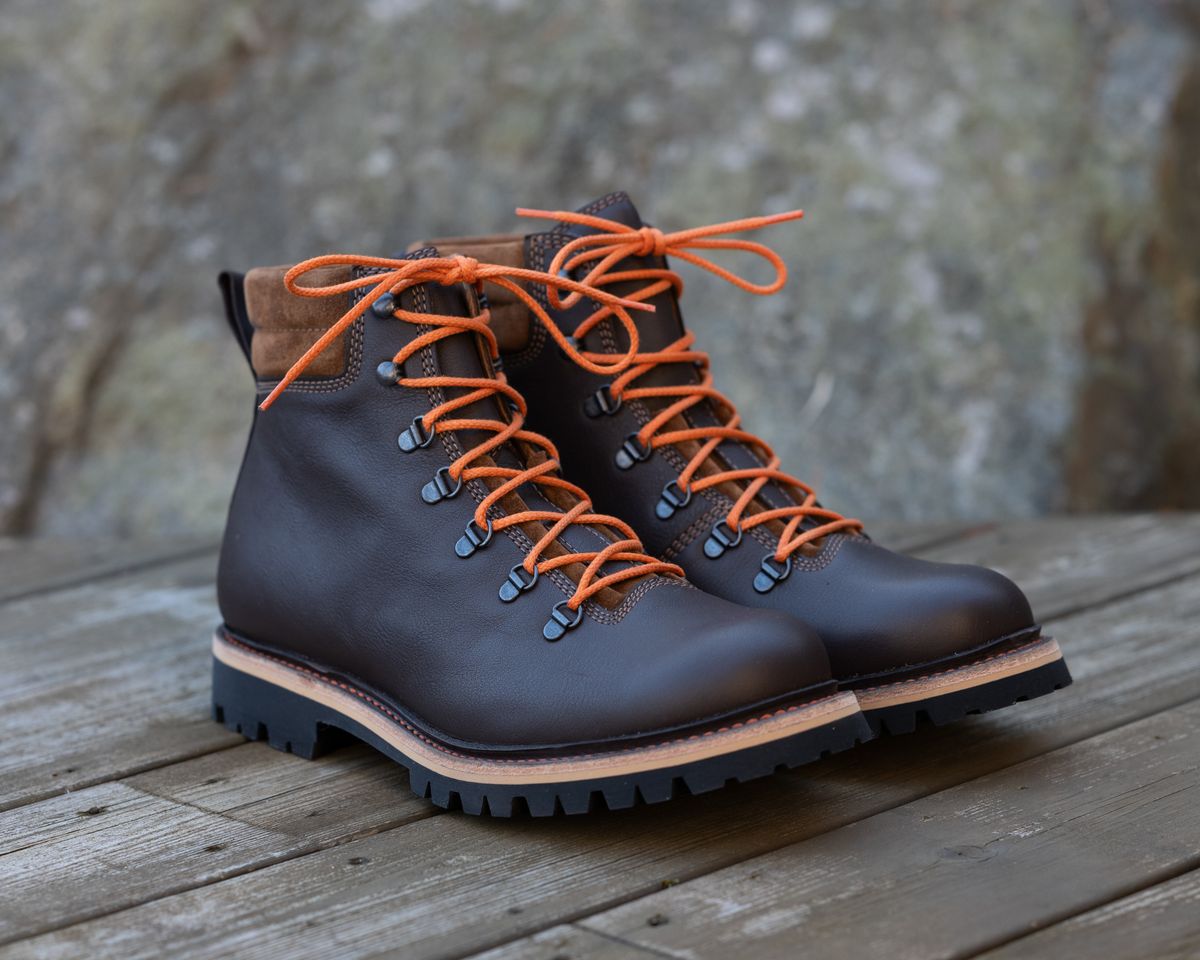 Photo by vubui on October 4, 2024 of the Tricker's Corbett Walking Boot in Pittards Water Resistant Full Grain Calf.