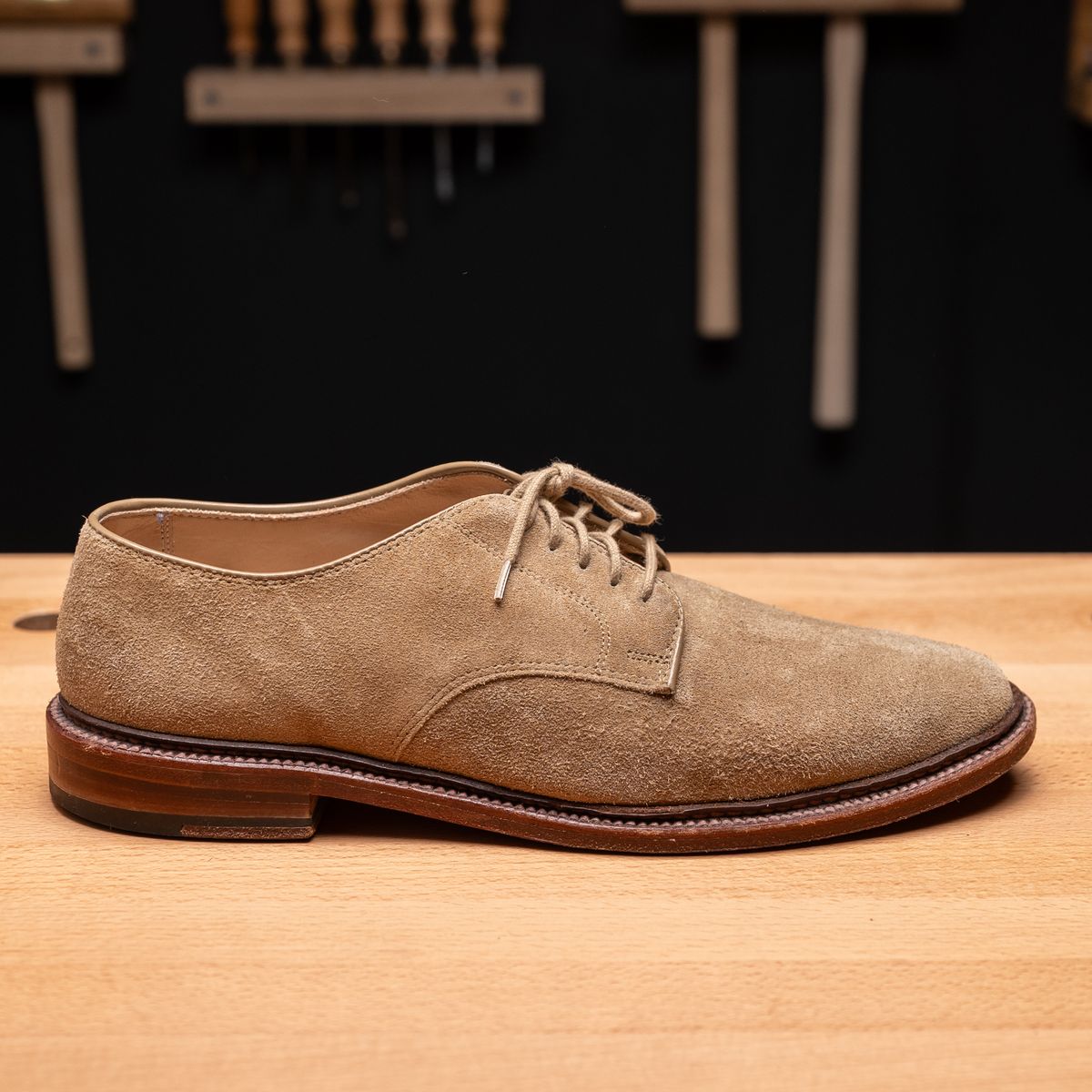 Photo by vubui on December 26, 2023 of the Alden Plain Toe Blucher in Unknown Material.
