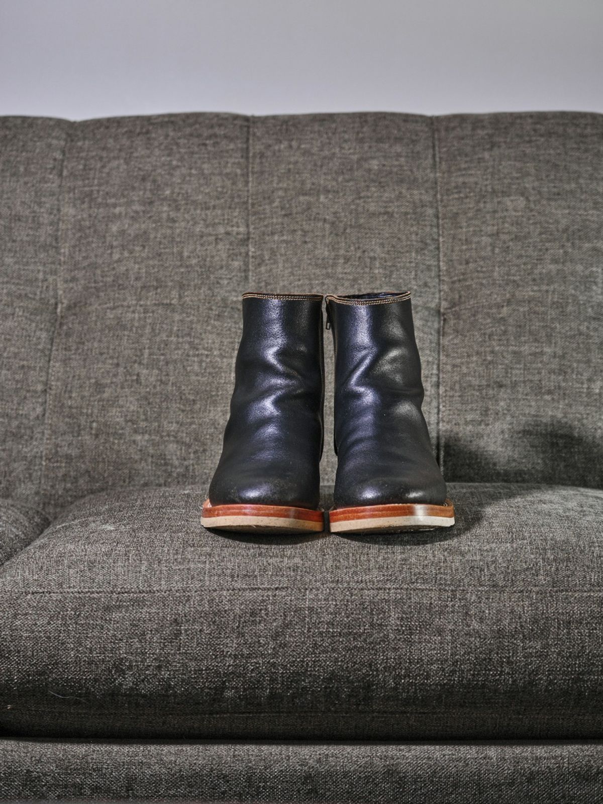 Photo by Mason on October 13, 2024 of the Fortis Boots Antasena Sidezip in Horween Huntsman Black Waxed Flesh.