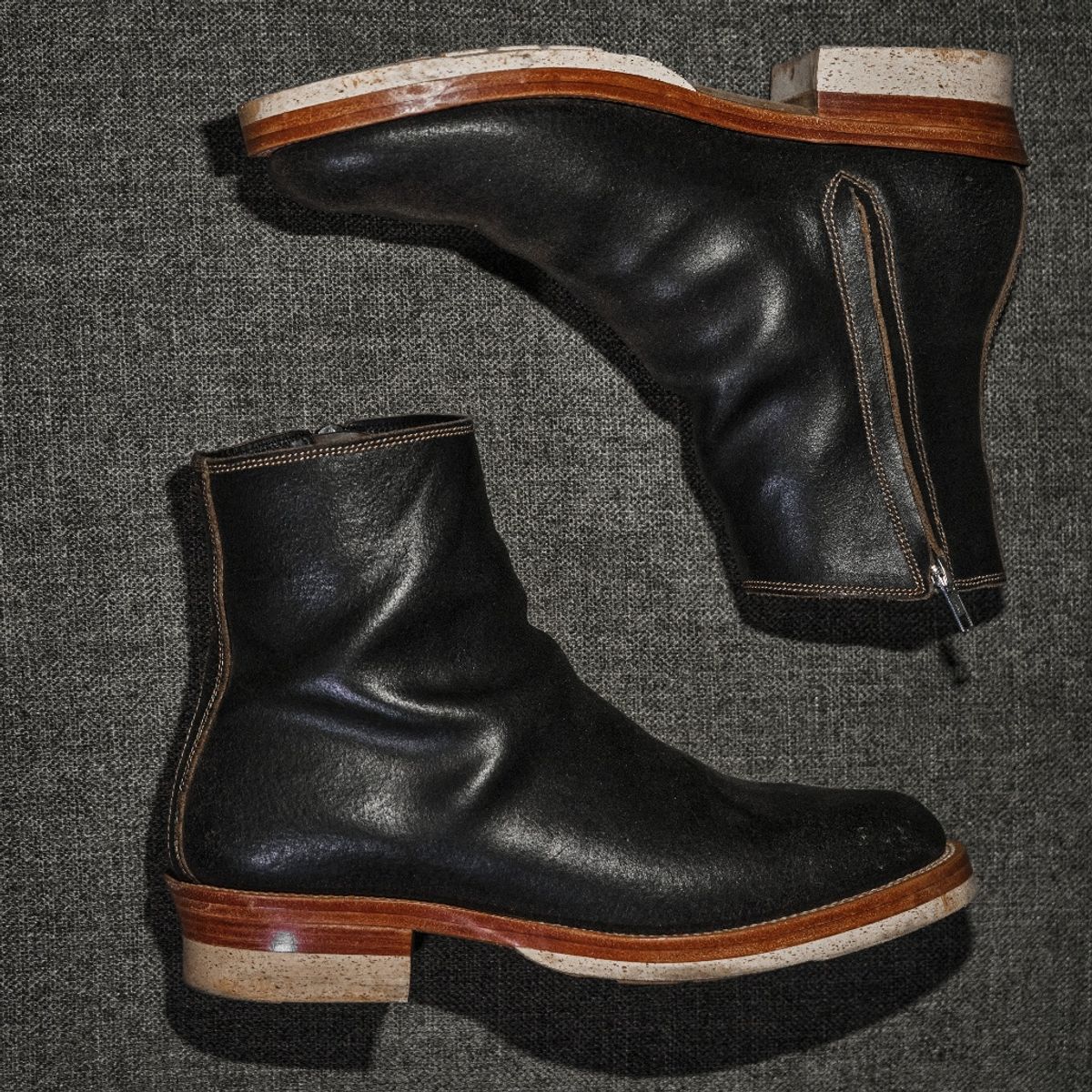 Photo by Mason on October 13, 2024 of the Fortis Boots Antasena Sidezip in Horween Huntsman Black Waxed Flesh.