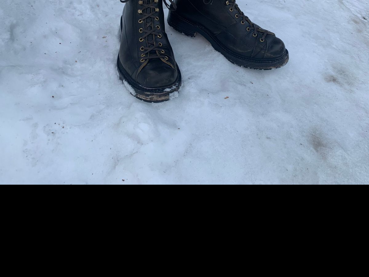 Photo by xavierwt on December 4, 2022 of the Sagara Cordmaster in Badalassi Carlo Oliva Minerva Overdyed Black.