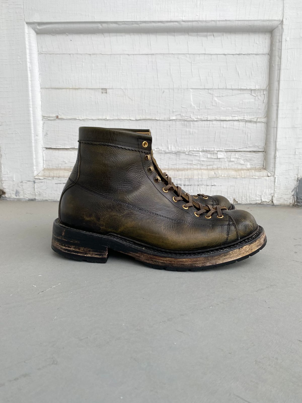 Photo by xavierwt on April 5, 2023 of the Sagara Cordmaster in Badalassi Carlo Oliva Minerva Overdyed Black.