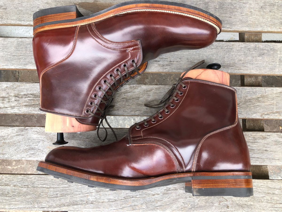 Photo by johnfmac on October 2, 2022 of the Viberg Service Boot in Horween Color 4 Shell Cordovan.