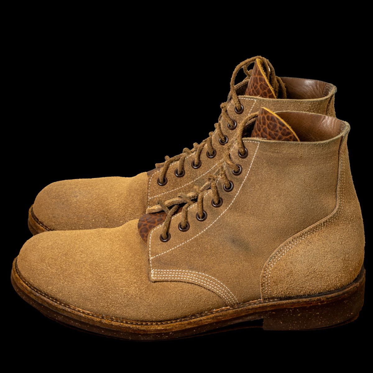 Photo by putzinboots on January 1, 2024 of the Oak Street Bootmakers Field Boot in Horween Marine Field Roughout.