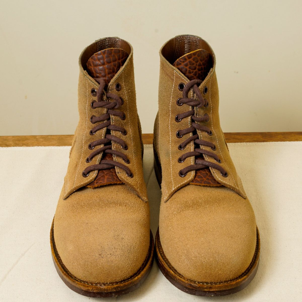 Photo by putzinboots on February 1, 2024 of the Oak Street Bootmakers Field Boot in Horween Marine Field Roughout.