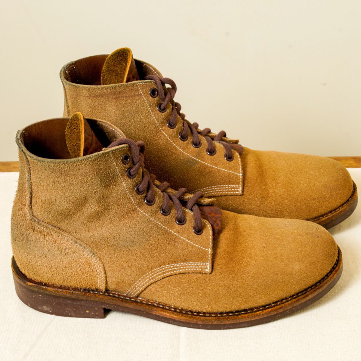 Photo by putzinboots on February 1, 2024 of the Oak Street Bootmakers Field Boot in Horween Marine Field Roughout.