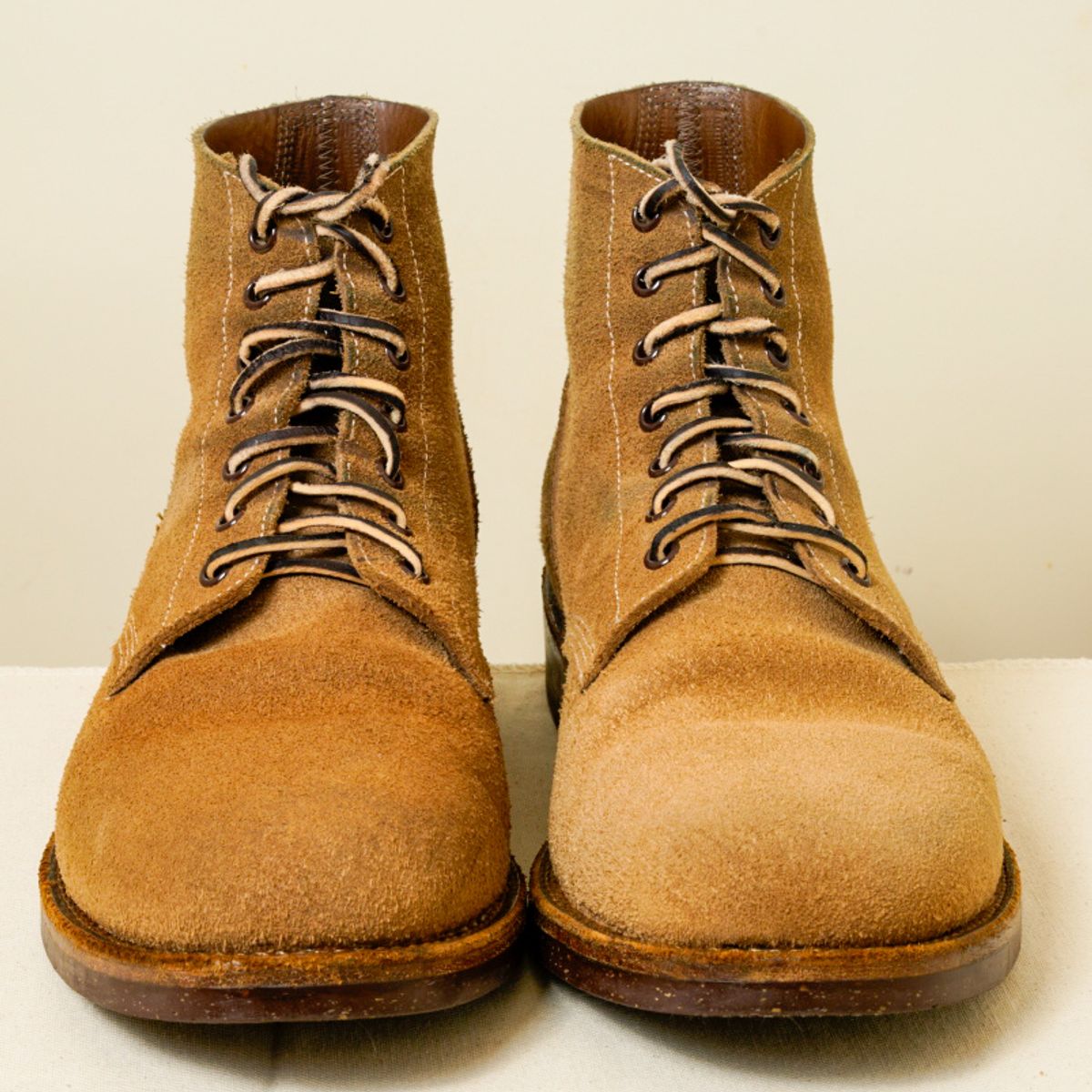 Photo by putzinboots on March 1, 2024 of the Oak Street Bootmakers Field Boot in Horween Marine Field Roughout.