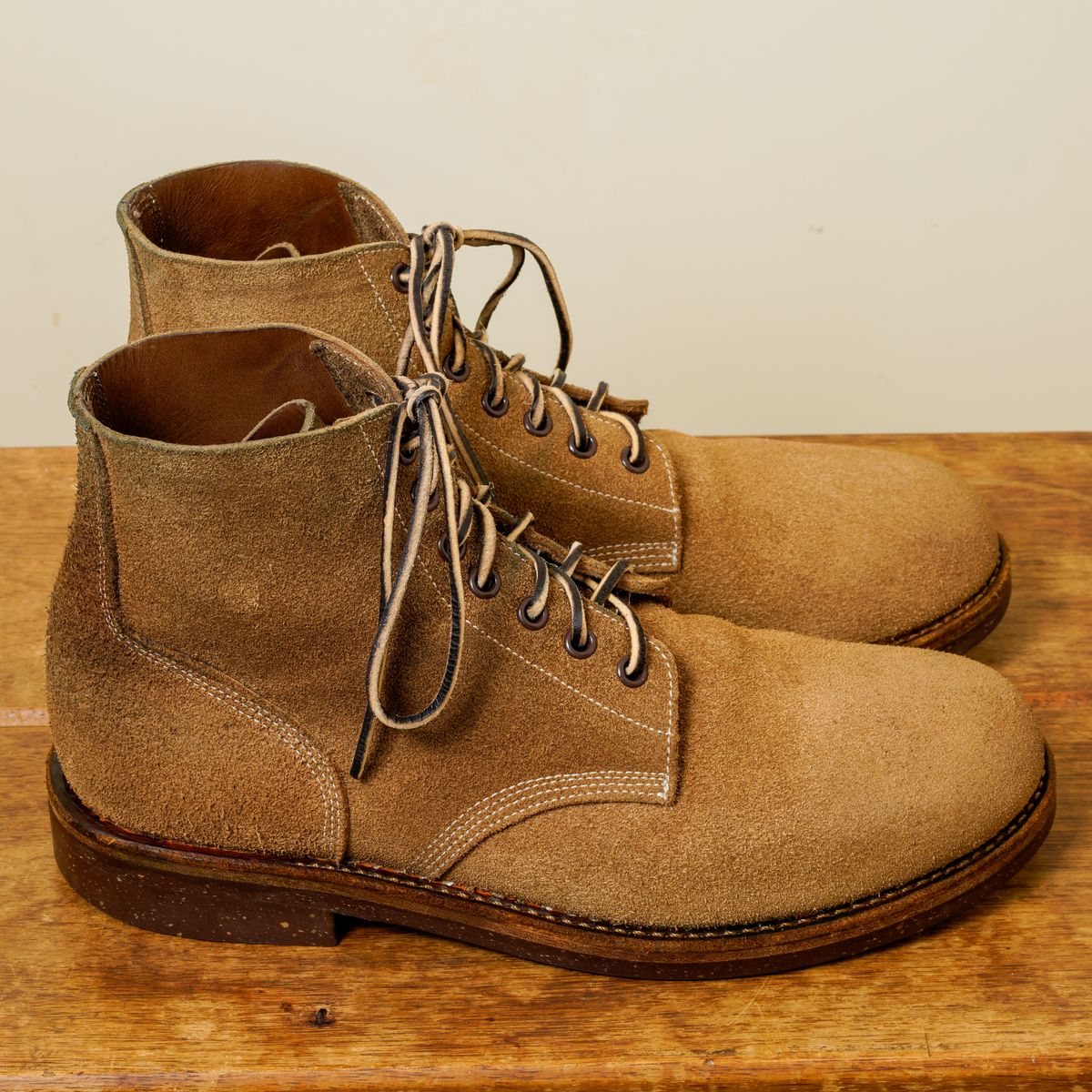 Photo by putzinboots on April 1, 2024 of the Oak Street Bootmakers Field Boot in Horween Marine Field Roughout.