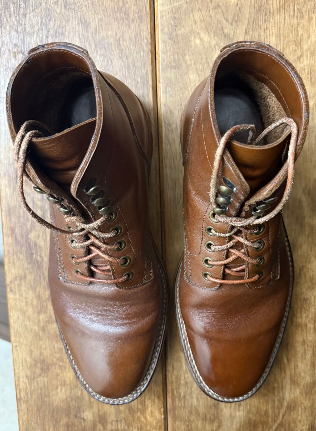 Photo by putzinboots on April 3, 2025 of the Parkhurst The Allen in Tempesti Cognac Veg tan.