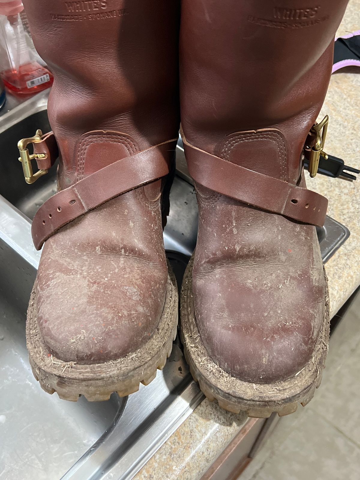 Photo by wcurry_1 on January 13, 2024 of the White's Nomad Engineer Boots in Seidel Red Dog Oil Tan.
