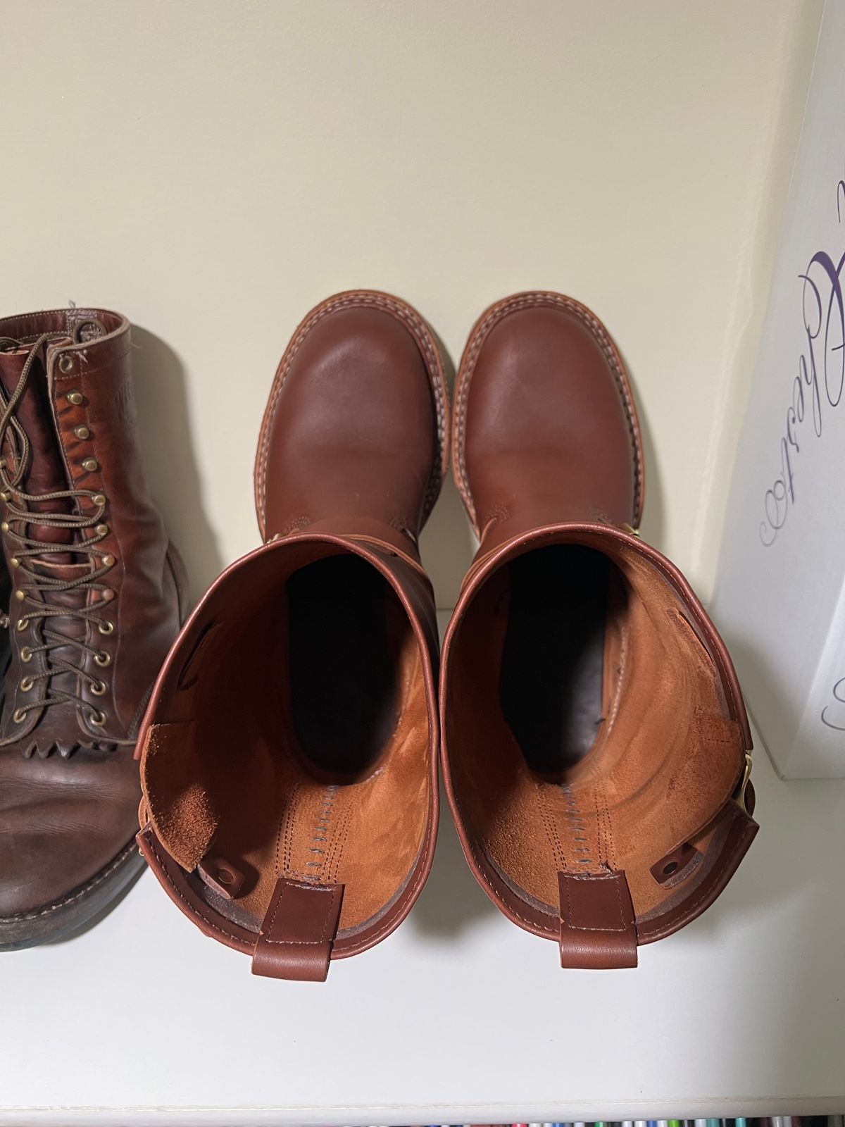 Photo by wcurry_1 on November 1, 2023 of the White's Nomad Engineer Boots in Seidel Red Dog Oil Tan.