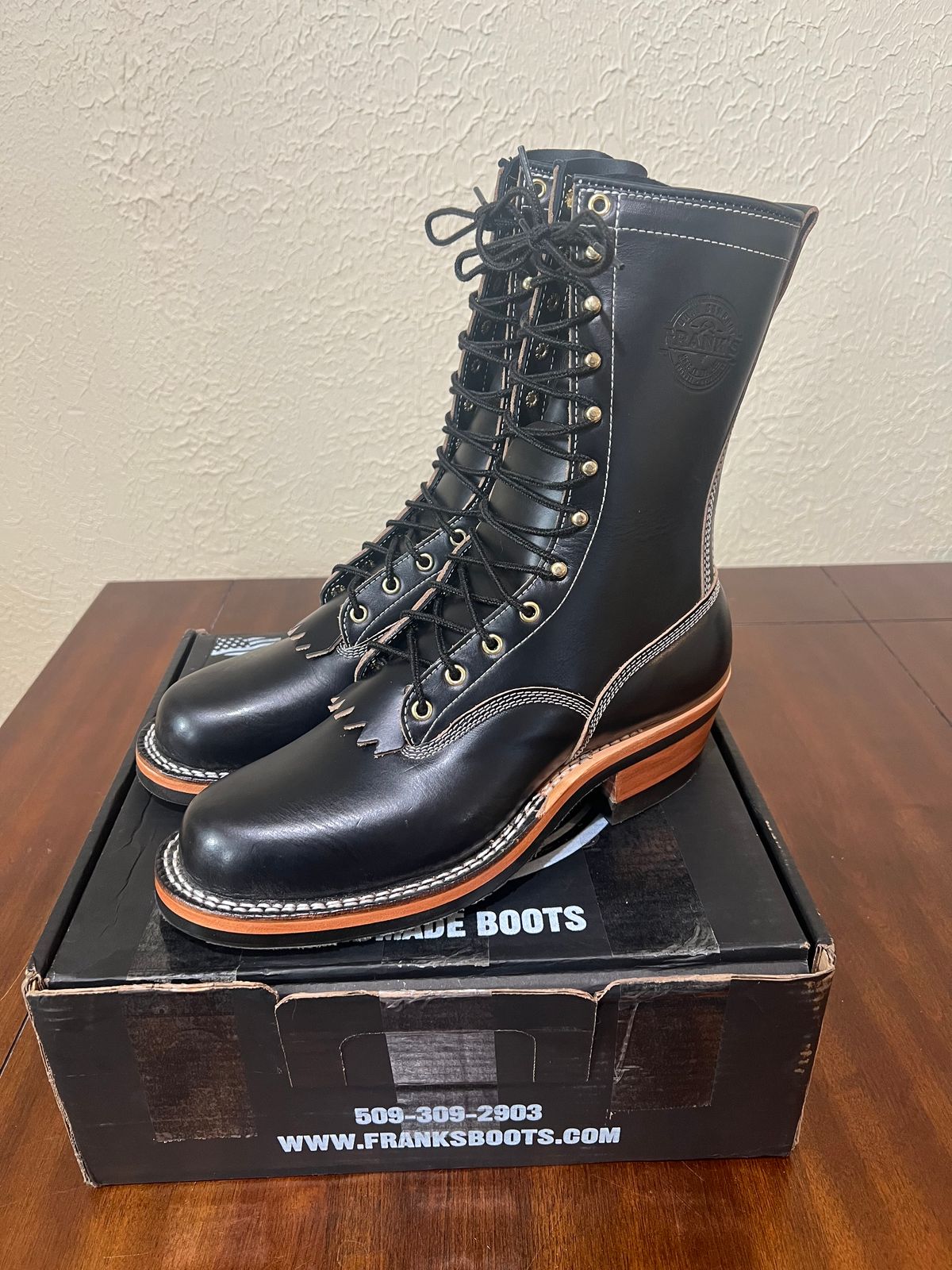 Photo by wcurry_1 on January 29, 2025 of the Frank's Boots Wilson in Horween Black Chromexcel.