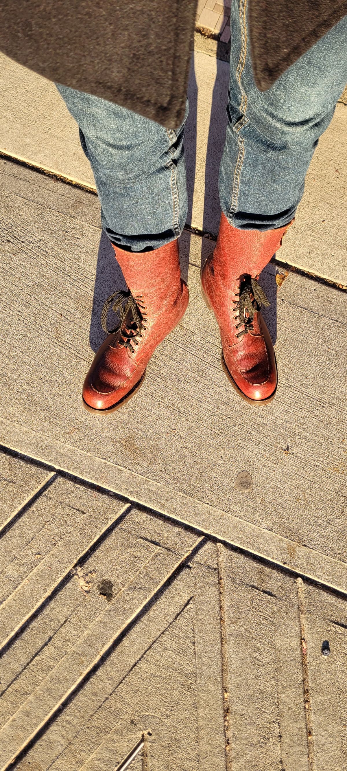 Photo by Argyle89 on October 1, 2023 of the Moccasin Makers Northampton 1945 in Unknown Leather.