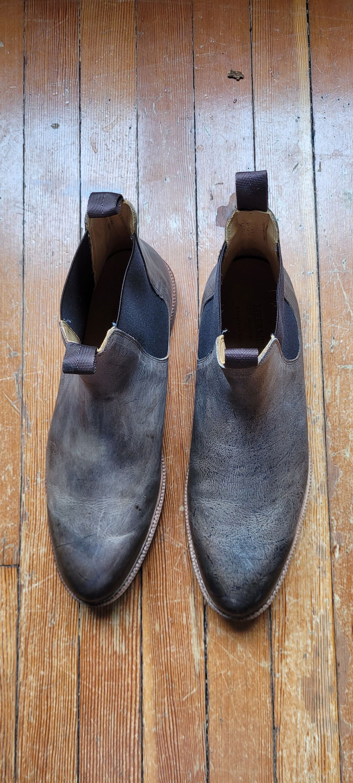 Photo by Argyle89 on November 2, 2023 of the Meermin Chelsea Boot in C.F. Stead Gaucho Waxy Kudu.