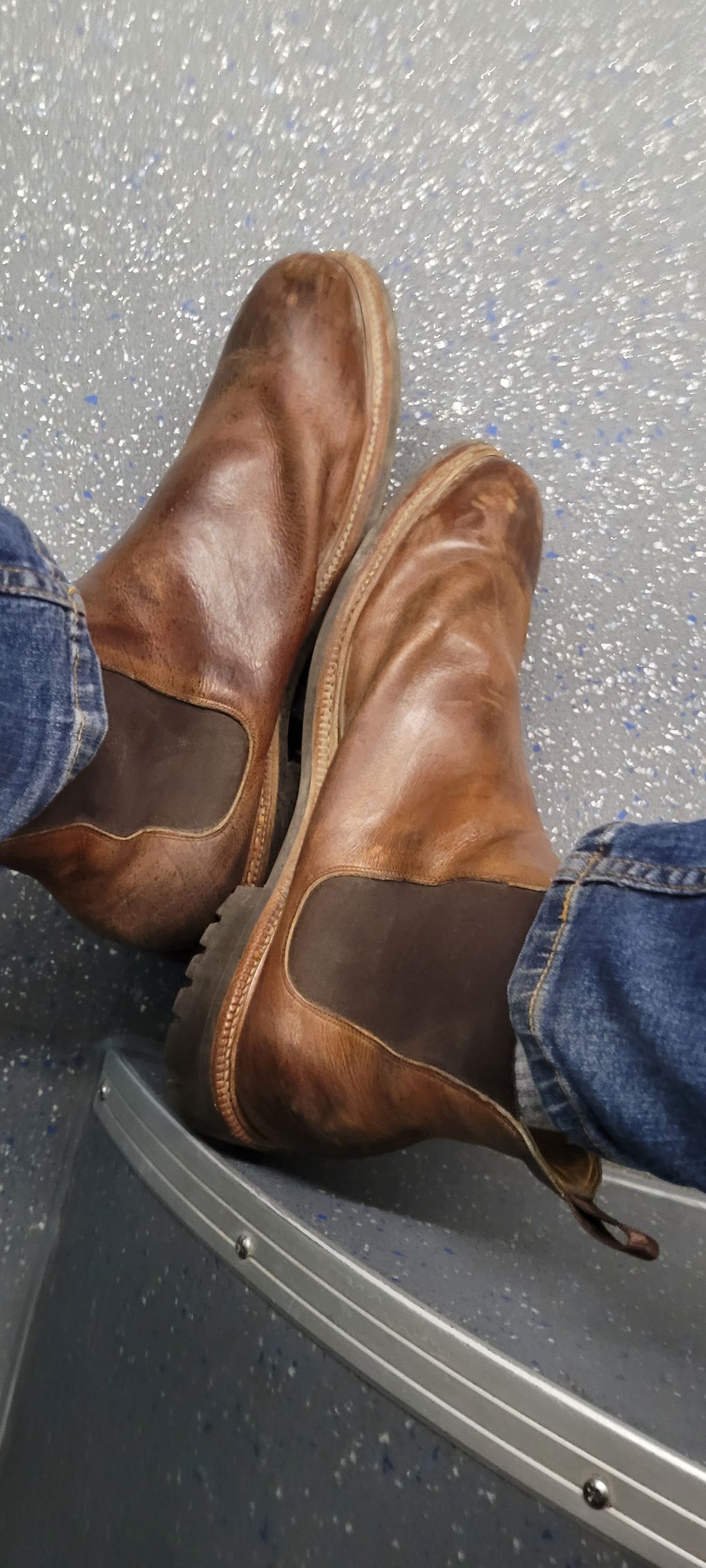 Photo by Argyle89 on February 6, 2024 of the Meermin Chelsea Boot in C.F. Stead Gaucho Waxy Kudu.