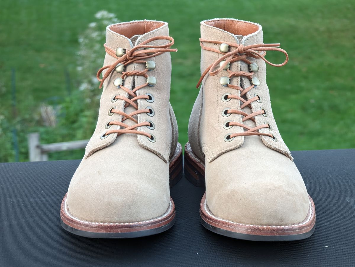 Photo by adroz7 on October 1, 2023 of the Grant Stone Diesel Boot in C.F. Stead Tan Repello Calf Suede.