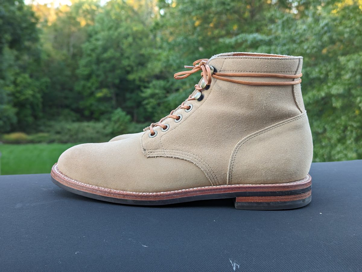 Photo by adroz7 on October 1, 2023 of the Grant Stone Diesel Boot in C.F. Stead Tan Repello Calf Suede.