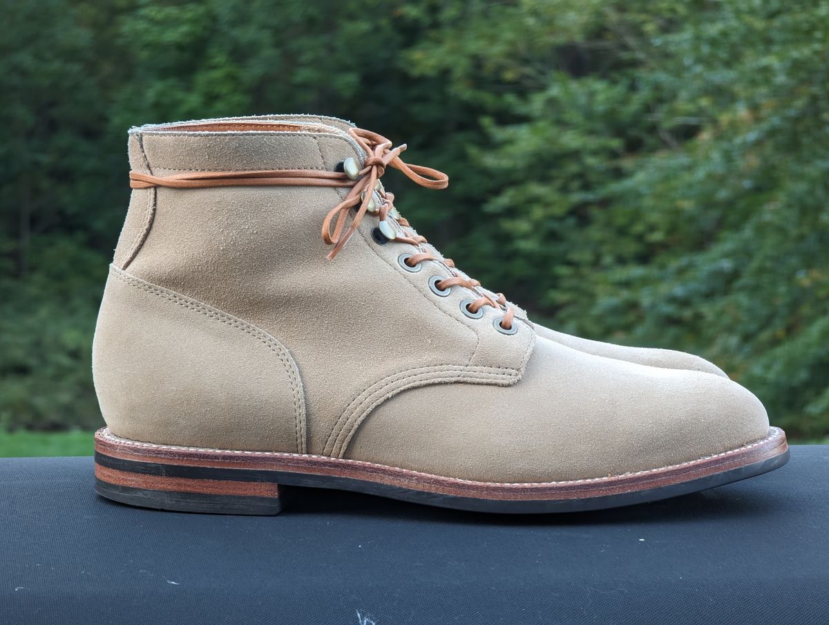 Photo by adroz7 on October 1, 2023 of the Grant Stone Diesel Boot in C.F. Stead Tan Repello Calf Suede.