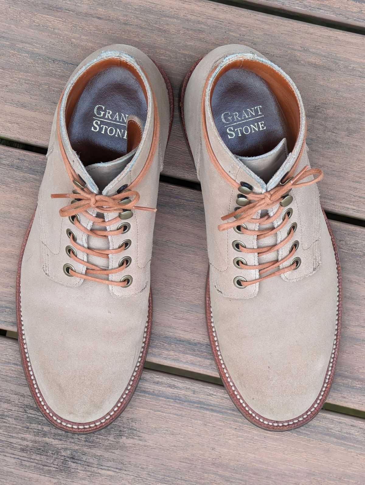 Photo by adroz7 on December 5, 2023 of the Grant Stone Diesel Boot in C.F. Stead Tan Repello Calf Suede.