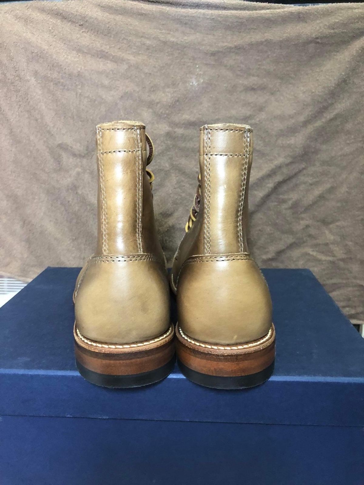Photo by mrflame on November 4, 2022 of the Oak Street Bootmakers Trench Boot in Horween Natural Chromexcel.