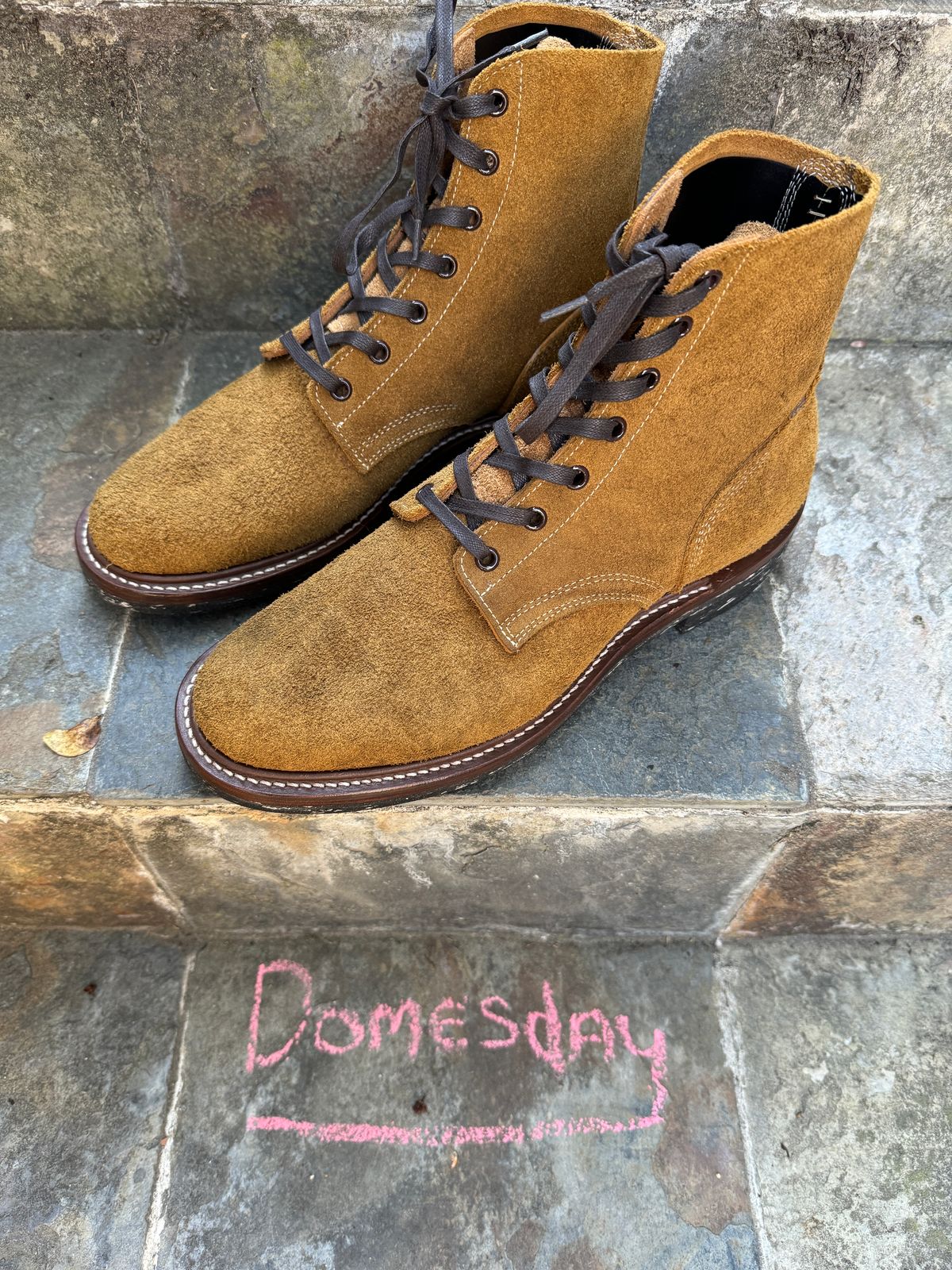 Photo by ChrisBurns670 on October 3, 2024 of the Role Club Boondockers in Rich Brown Roughout.