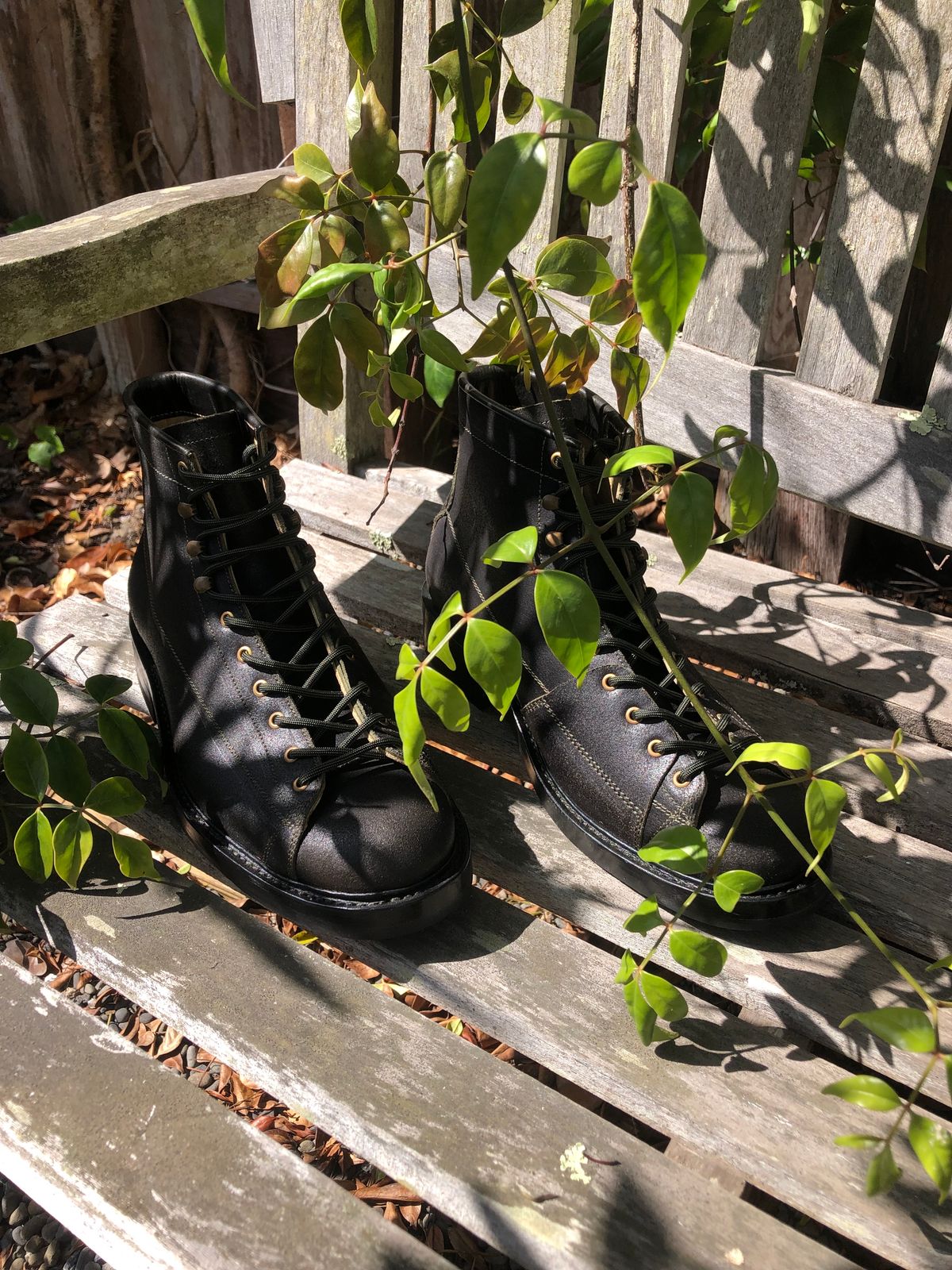Photo by ChrisBurns670 on October 2, 2023 of the Sagara Cordmaster in Badalassi Carlo Oliva Minerva Overdyed Black.