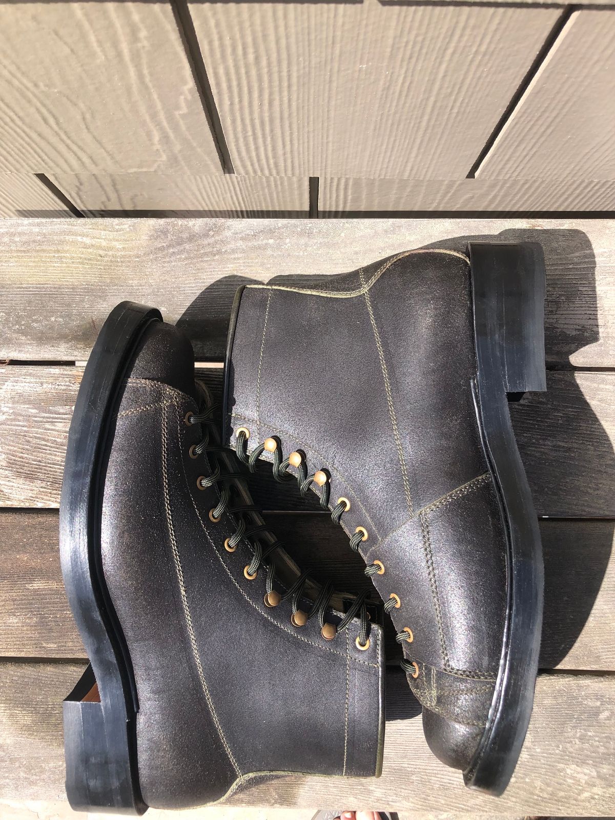 Photo by ChrisBurns670 on October 2, 2023 of the Sagara Cordmaster in Badalassi Carlo Oliva Minerva Overdyed Black.