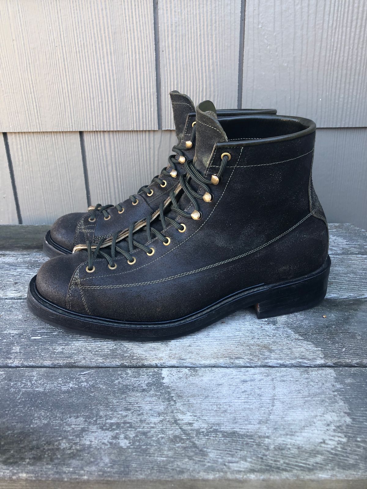 Photo by ChrisBurns670 on January 2, 2024 of the Sagara Cordmaster in Badalassi Carlo Oliva Minerva Overdyed Black.