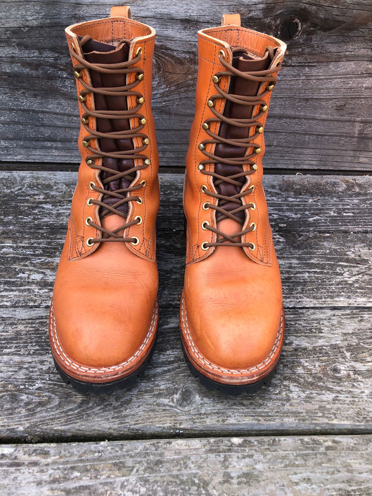 Photo by ChrisBurns670 on November 5, 2023 of the Nicks DomePro in Wickett & Craig Tan English Bridle.
