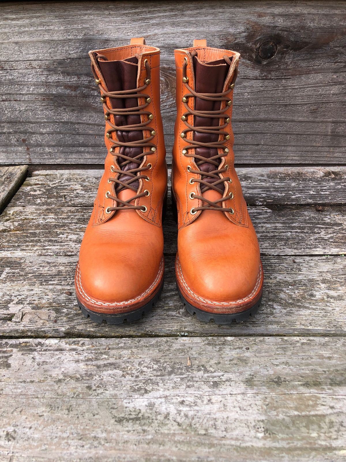 Photo by ChrisBurns670 on December 3, 2023 of the Nicks DomePro in Wickett & Craig Tan English Bridle.