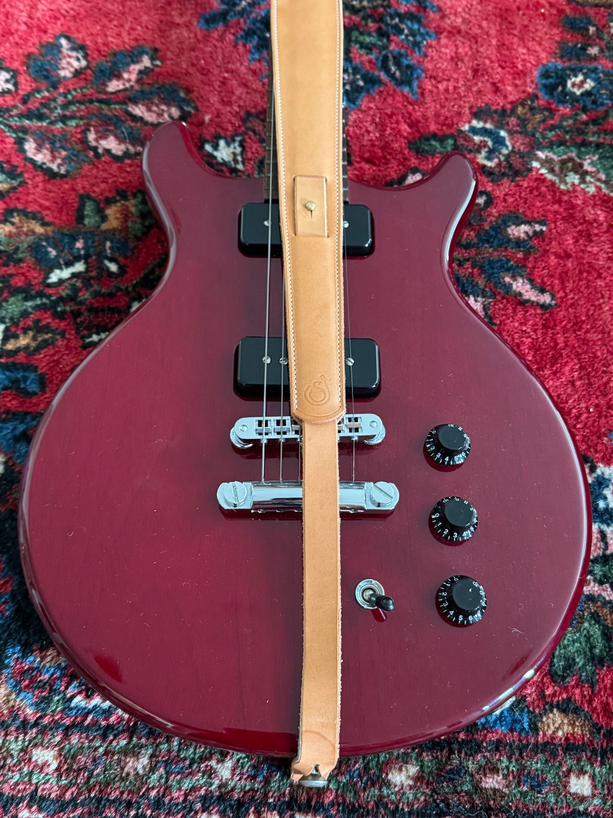 Photo by ChrisBurns670 on January 2, 2026 of the Ship John Blake Guitar Strap in Natural Vegetable Tanned.