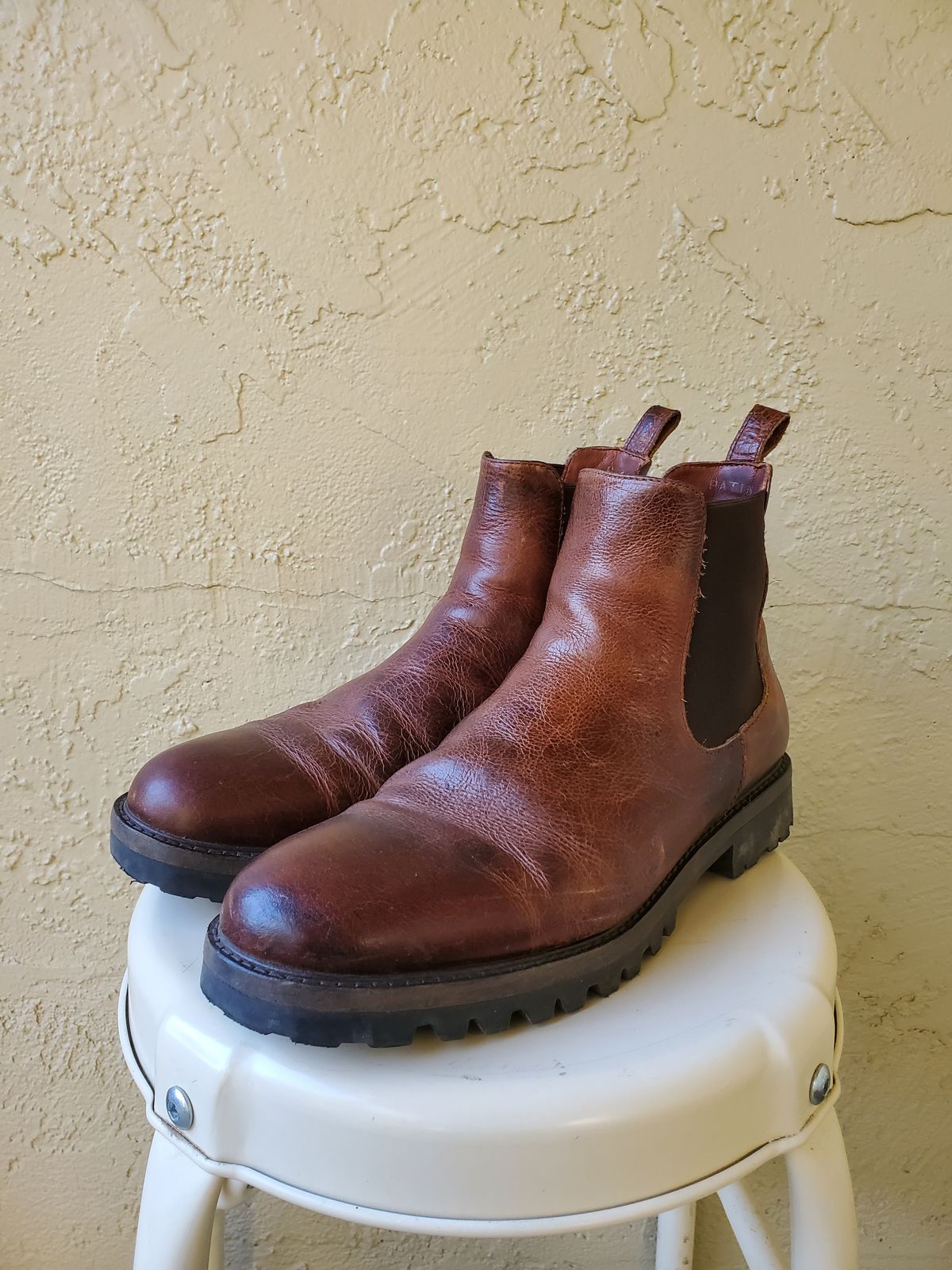 Photo by forest_chief on November 4, 2023 of the Portland Leather Chelsea Boot in Highland Brown.