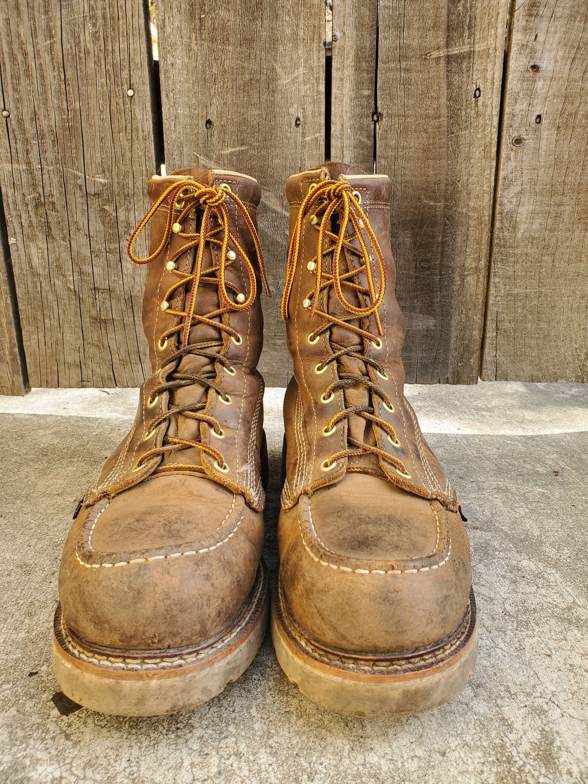 Photo by forest_chief on December 5, 2023 of the Thorogood American Heritage 8" Moc Toe in Seidel Trail Crazy Horse.