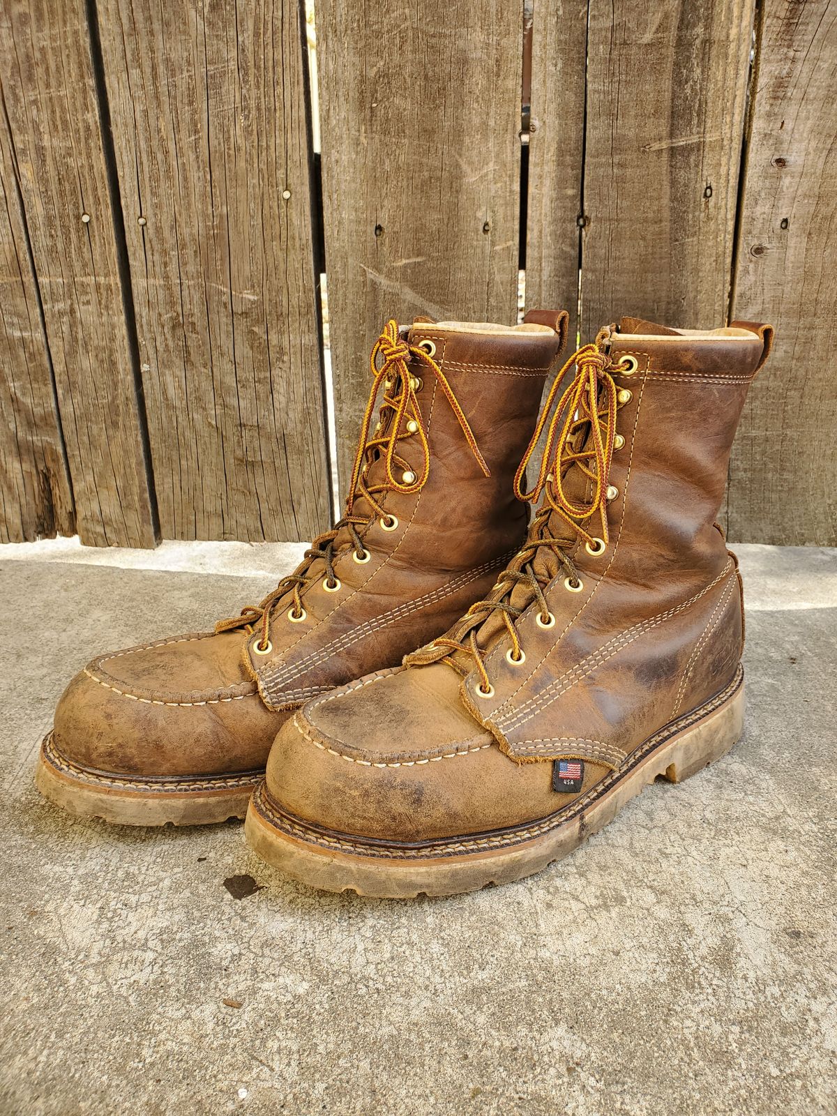 Photo by forest_chief on December 5, 2023 of the Thorogood American Heritage 8" Moc Toe in Seidel Trail Crazy Horse.