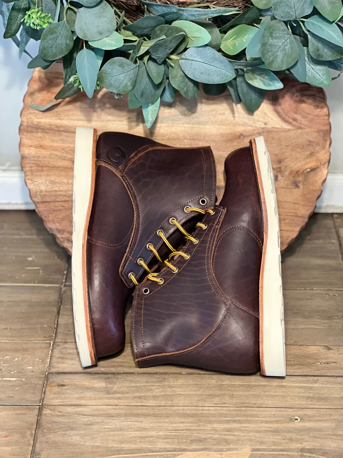 Photo by christian.twoey on October 6, 2023 of the Origin AMERICAN BISON 6" CHRISTY NATURAL BOOT in American Bison.