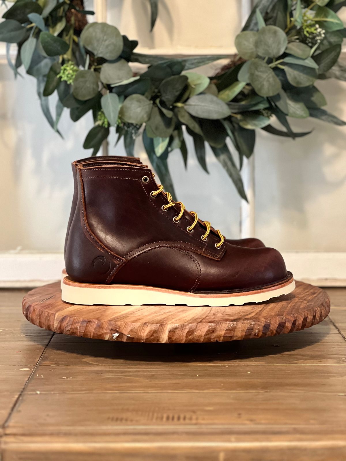 Photo by christian.twoey on October 6, 2023 of the Origin AMERICAN BISON 6" CHRISTY NATURAL BOOT in American Bison.