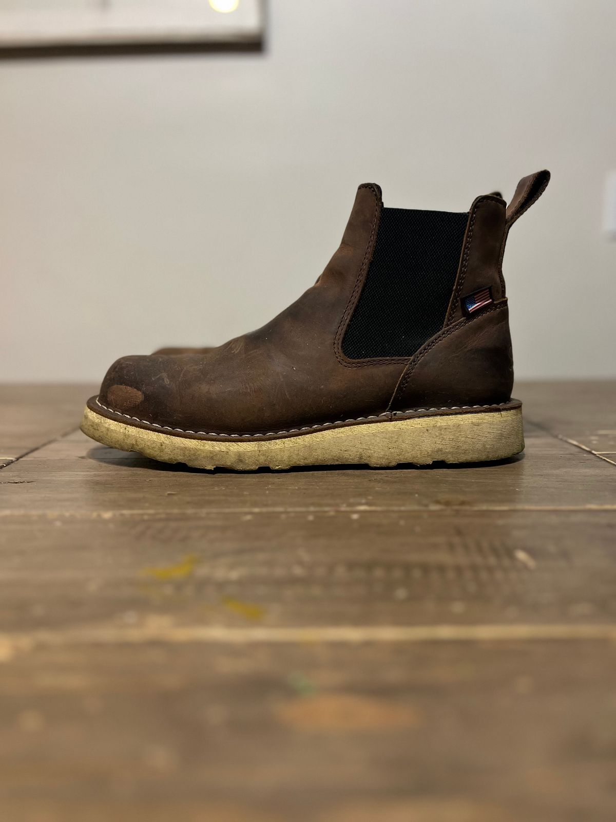 Photo by christian.twoey on January 6, 2025 of the Danner Bull Run Chelsea in Brown Full Grain.