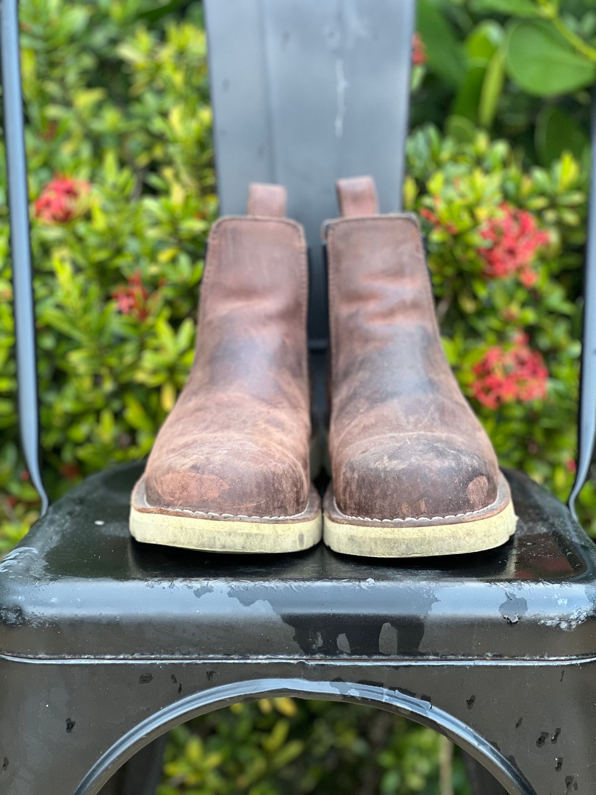 Photo by christian.twoey on March 5, 2025 of the Danner Bull Run Chelsea in Brown Full Grain.