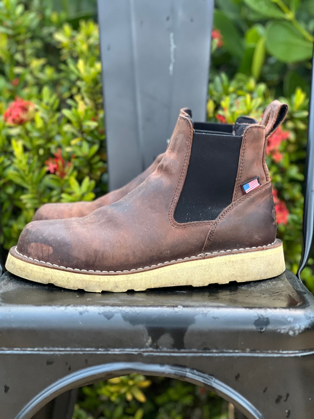 Photo by christian.twoey on March 5, 2025 of the Danner Bull Run Chelsea in Brown Full Grain.