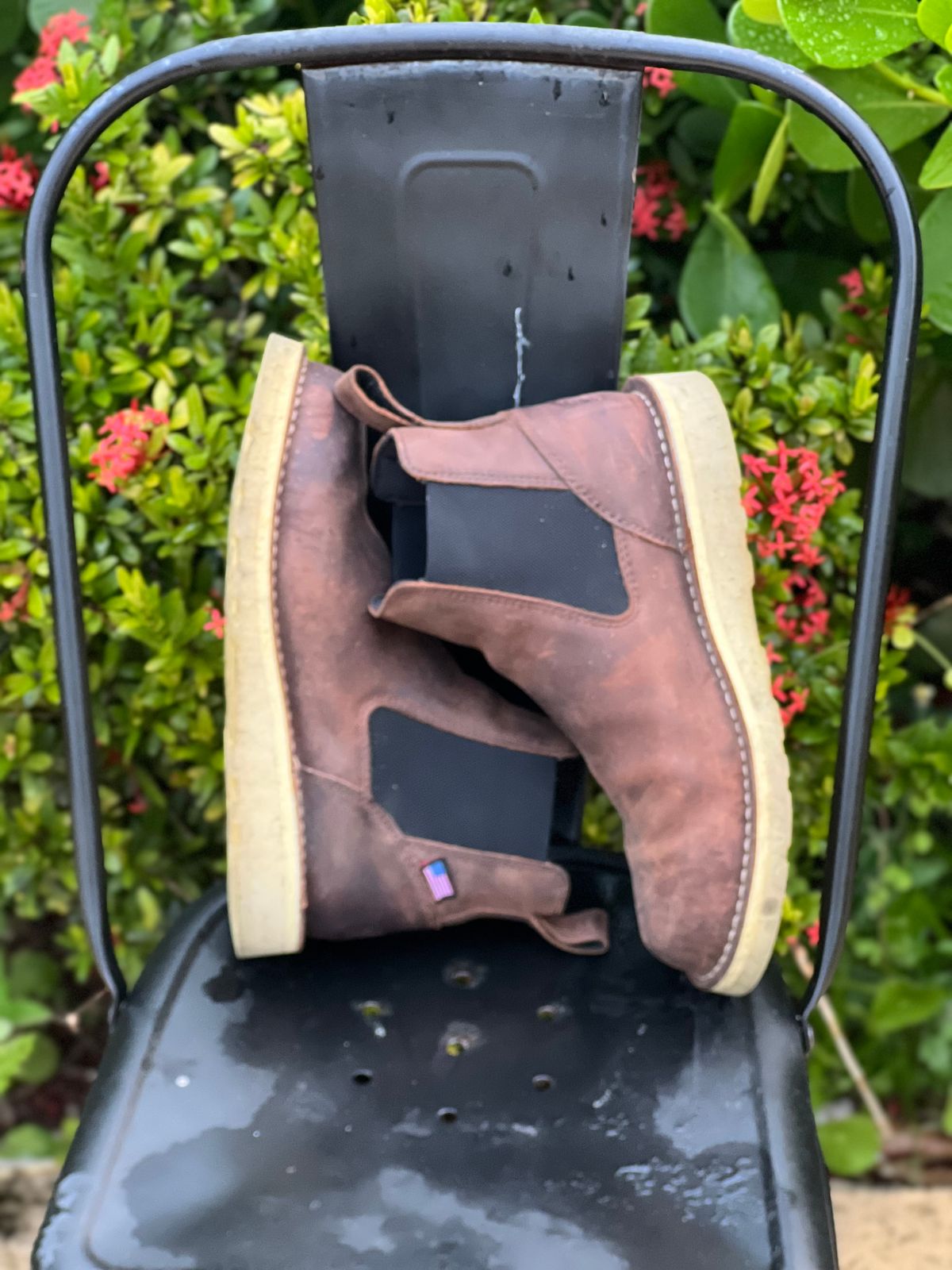 Photo by christian.twoey on March 5, 2025 of the Danner Bull Run Chelsea in Brown Full Grain.