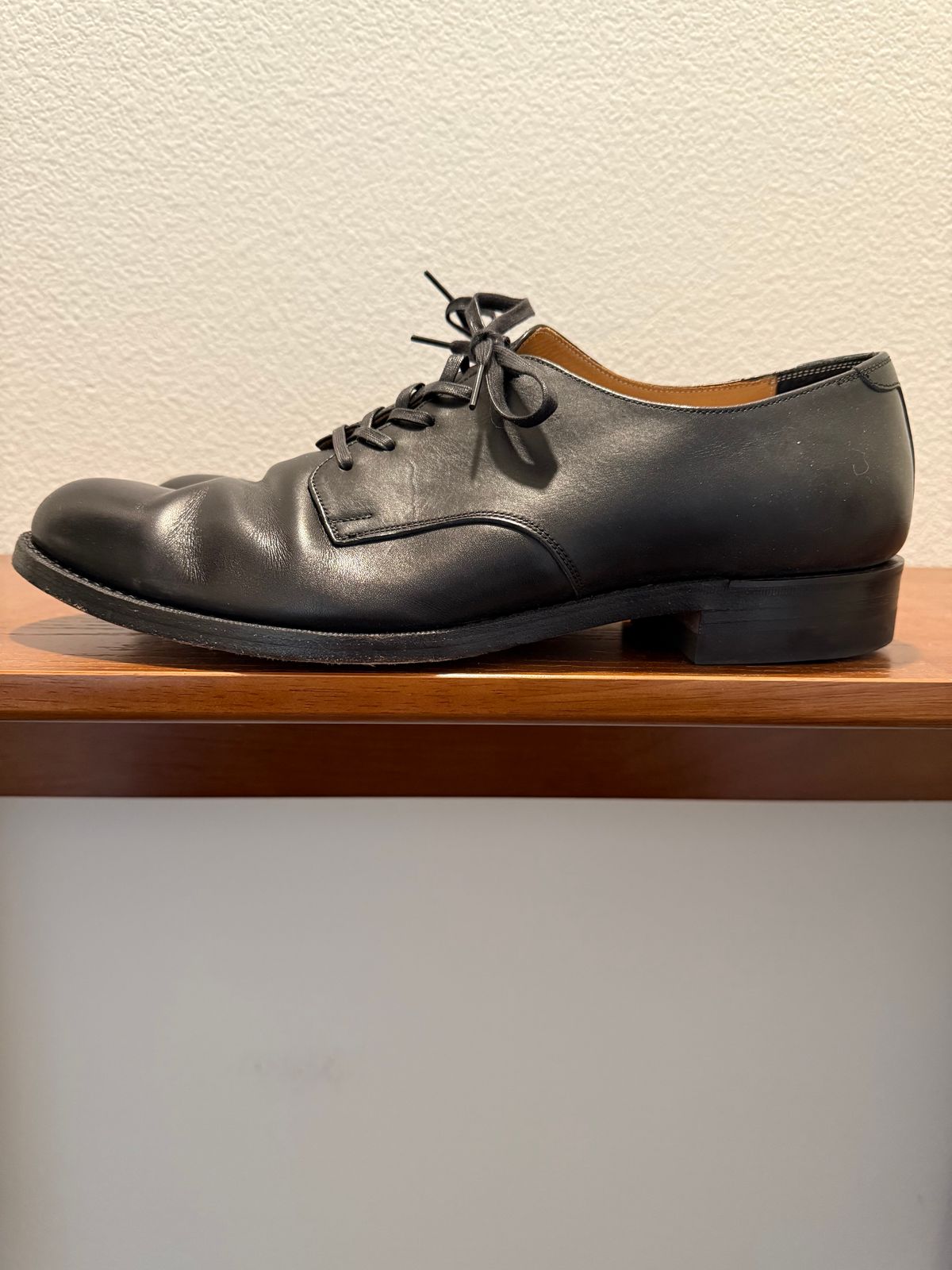 Photo by andrew_mier on January 23, 2025 of the Rolling Dub Trio Derby Shoes in Black Box Calf.
