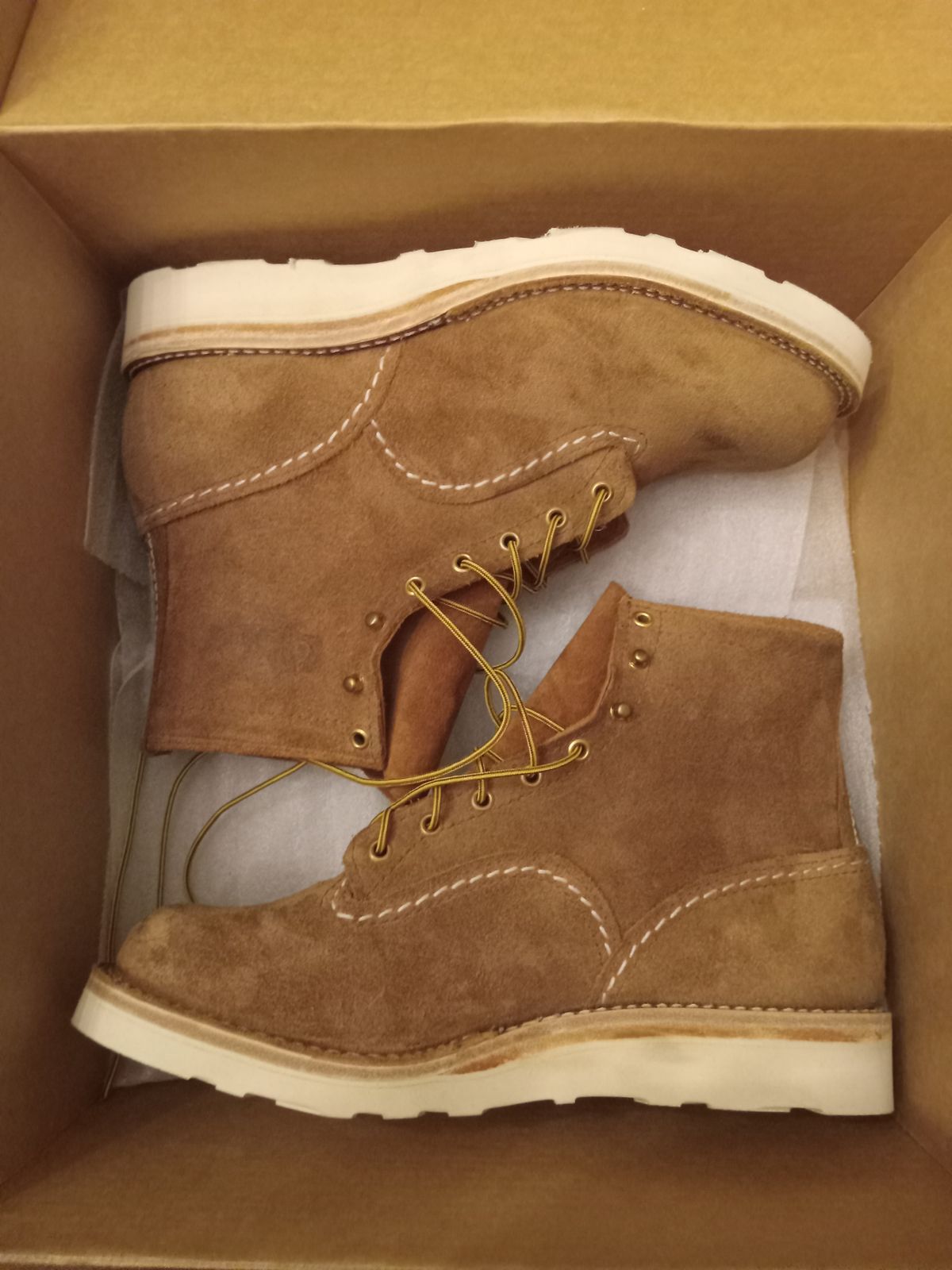 Photo by peanutbutter on October 5, 2023 of the Wesco Jobmaster in Seidel British Tan Domain Roughout.