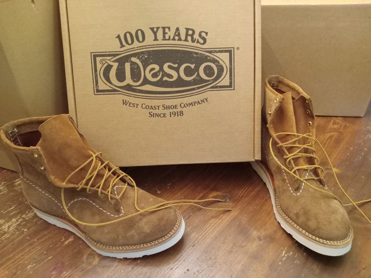 Photo by peanutbutter on November 2, 2023 of the Wesco Jobmaster in Seidel British Tan Domain Roughout.