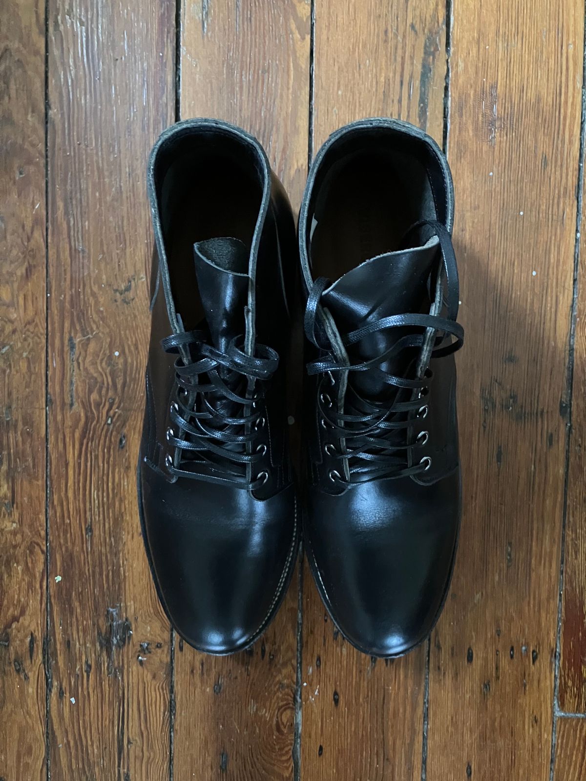 Photo by nr17 on October 2, 2022 of the Viberg Service Boot in Horween Black Chromexcel.